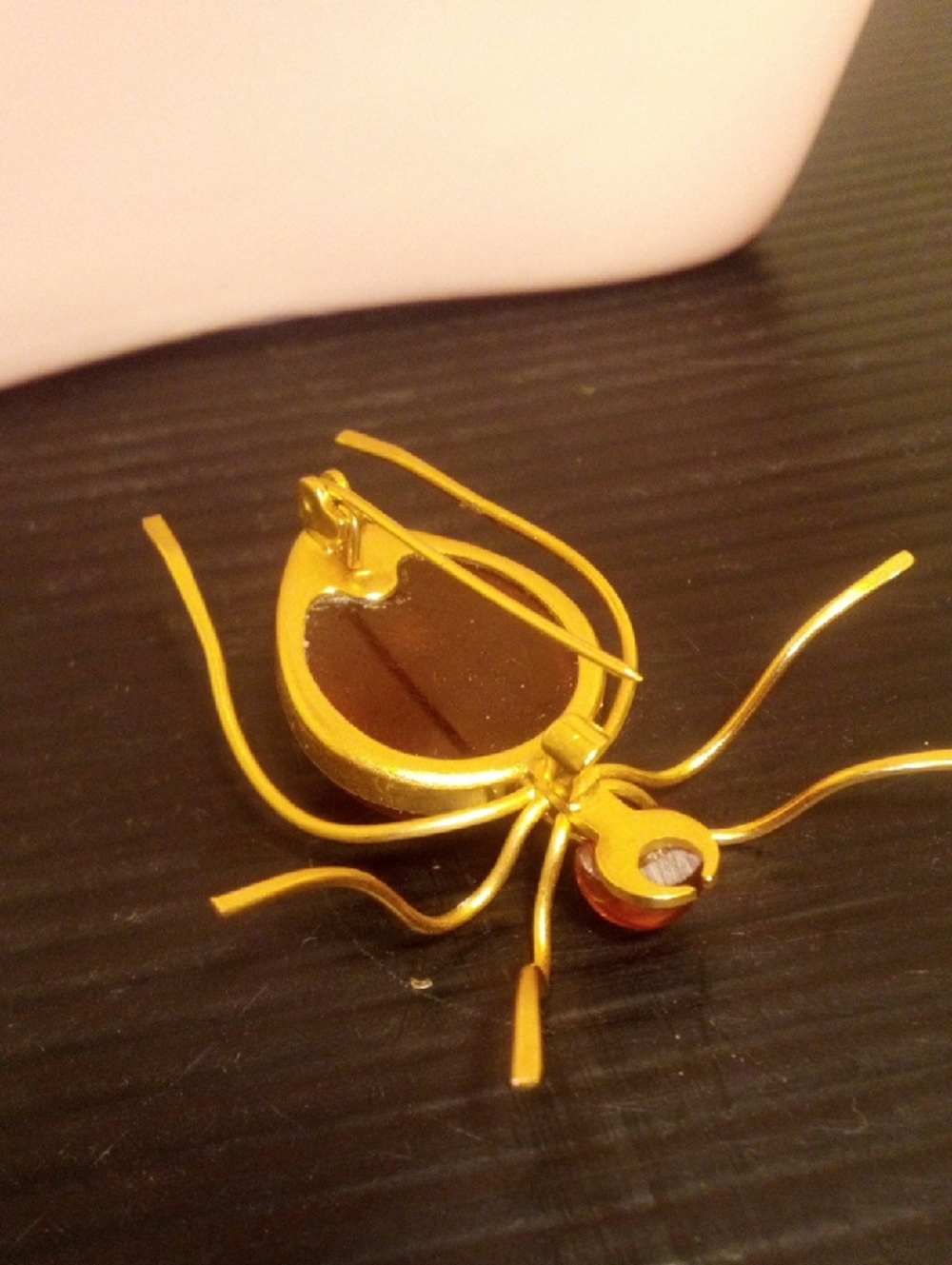 Amber Colored Spider Brooch - Gold Tone - Picture 4 of 4